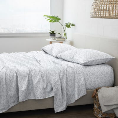Premium Bed Sheets - Chantilly Lace, Cali King, 4 Set