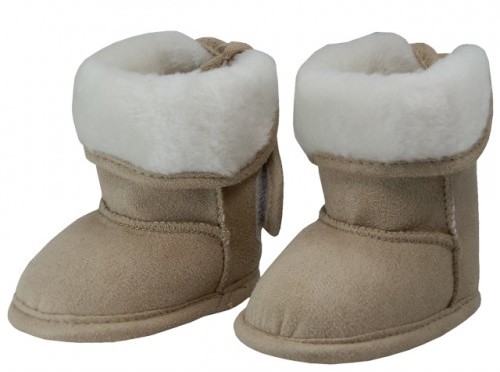 beige boots with fur