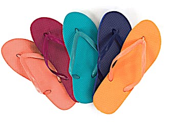Comfort and Style: Our Wedding Collection of Bulk Flip Flops