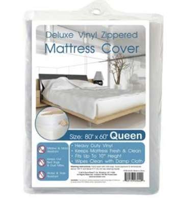 Heavy Duty Zippered Mattress Covers - Queen, White