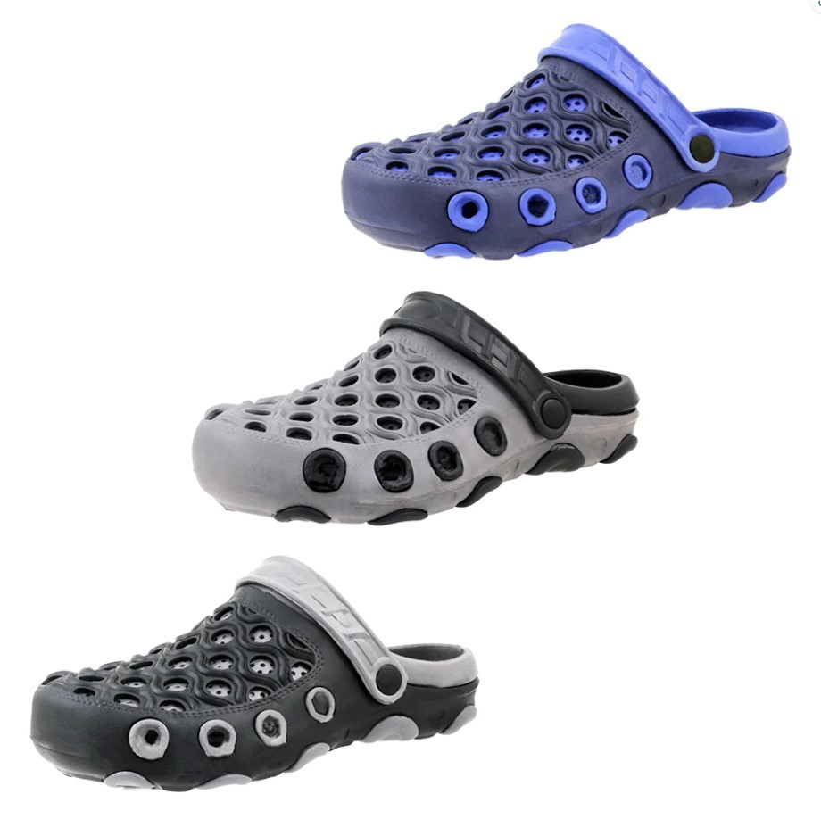 6 Cat Crocs Shoes Royalty-Free Images, Stock Photos & Pictures